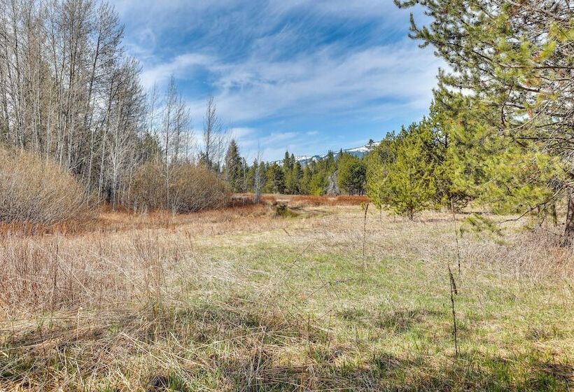 Donnelly Cabin W/ Hot Tub < 1 Mi To Boulder Creek!