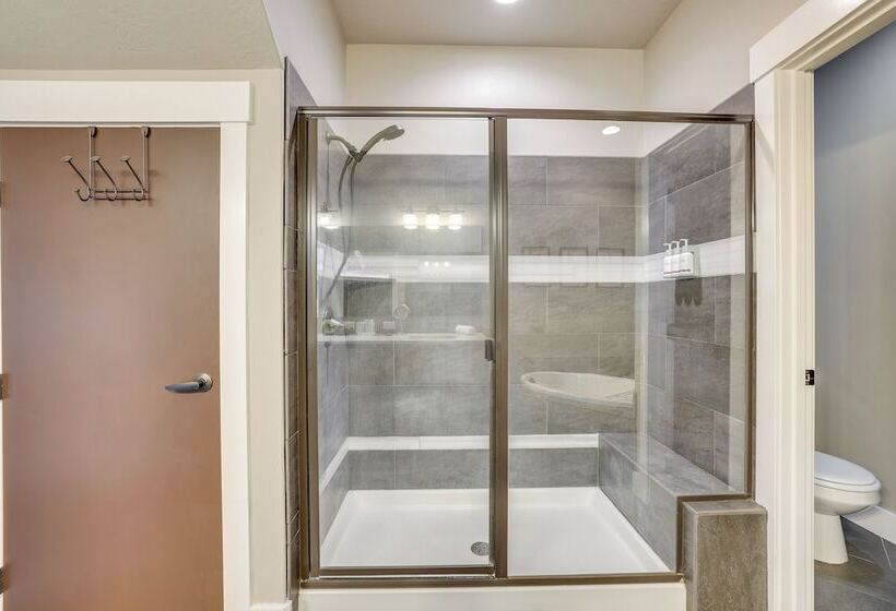 Donnelly Cabin W/ Hot Tub < 1 Mi To Boulder Creek!