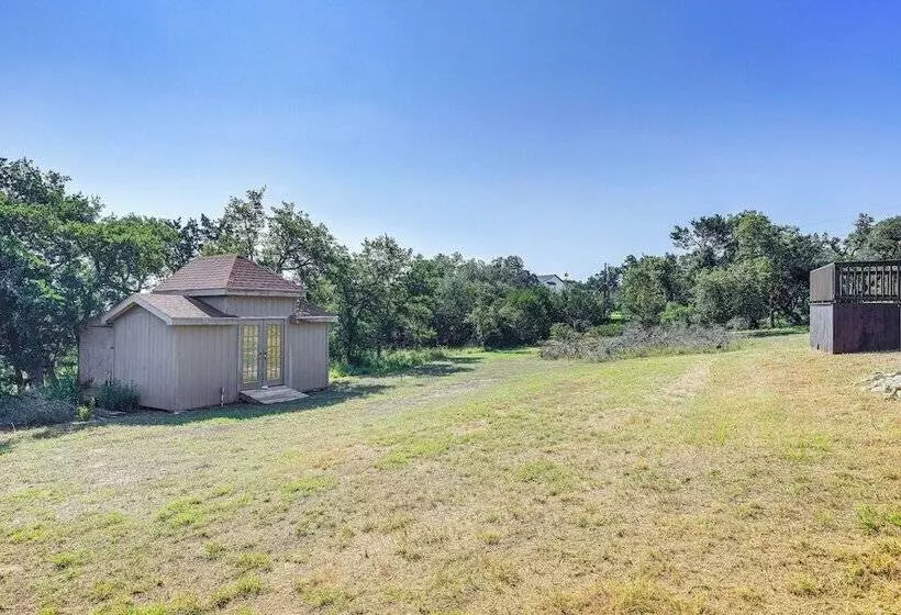 Family Friendly Fischer Home W/ Private Hot Tub!