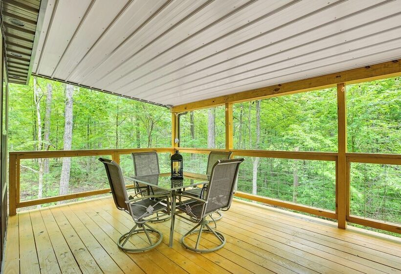 Hocking Hill Cabin Near Hiking: Dogs Welcome