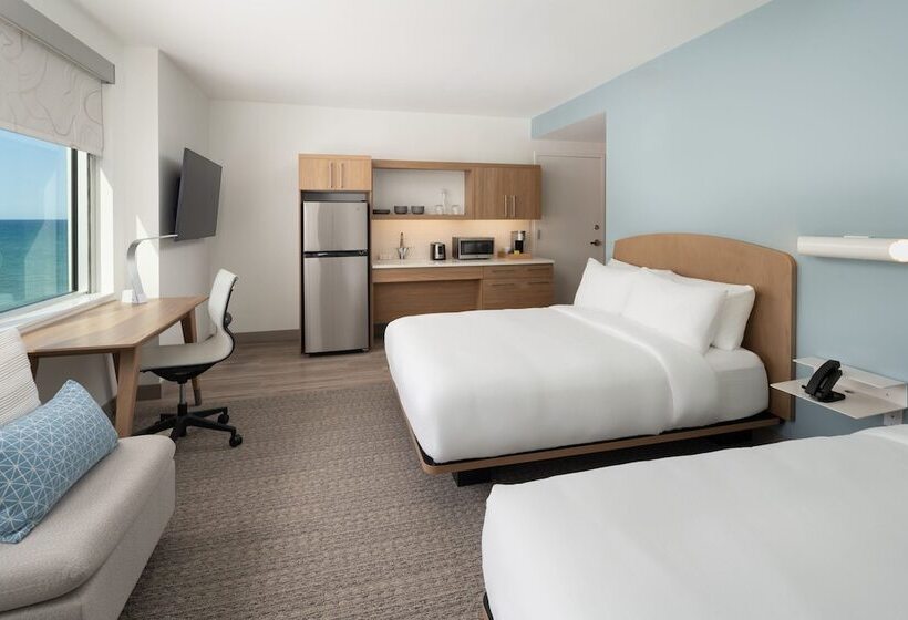 هتل Element Melbourne Oceanfront