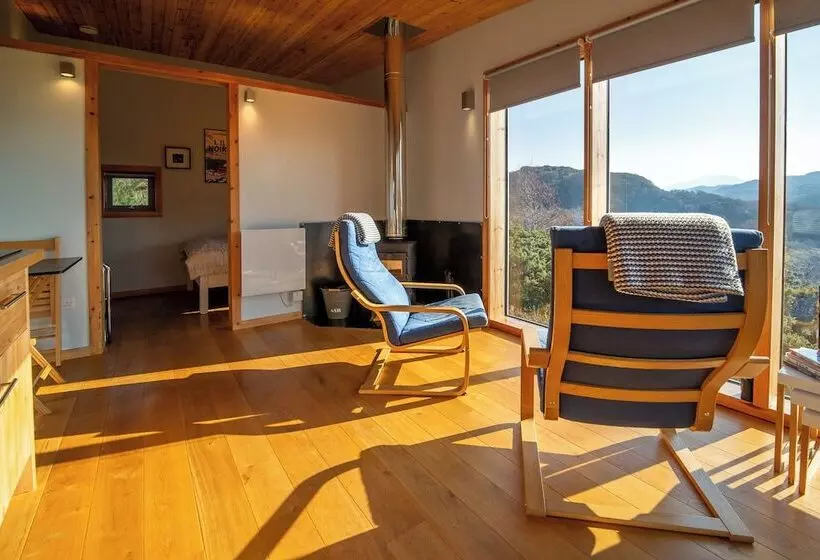 Hotelli Lazybed Accommodation