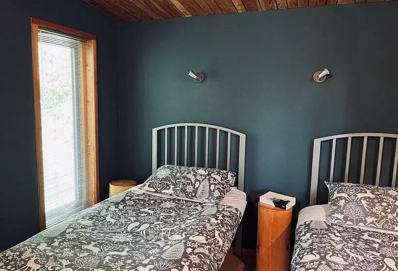 Hotelli Lazybed Accommodation