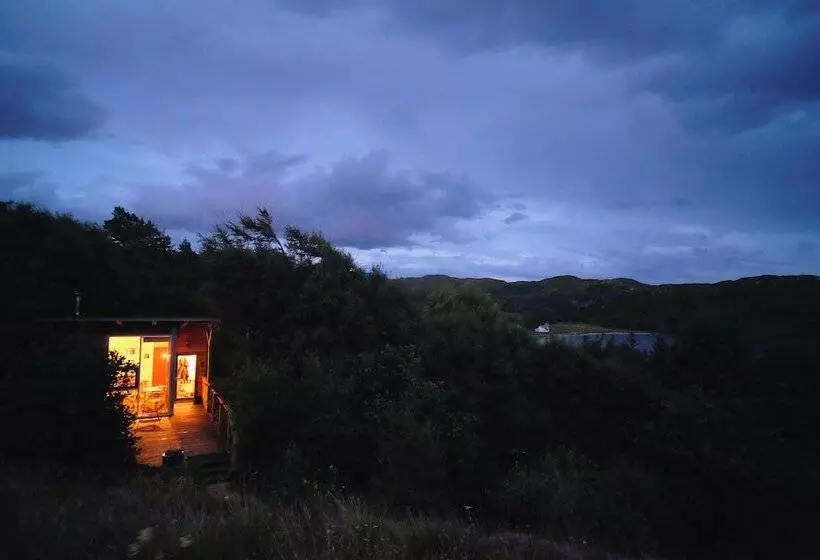 Hotelli Lazybed Accommodation