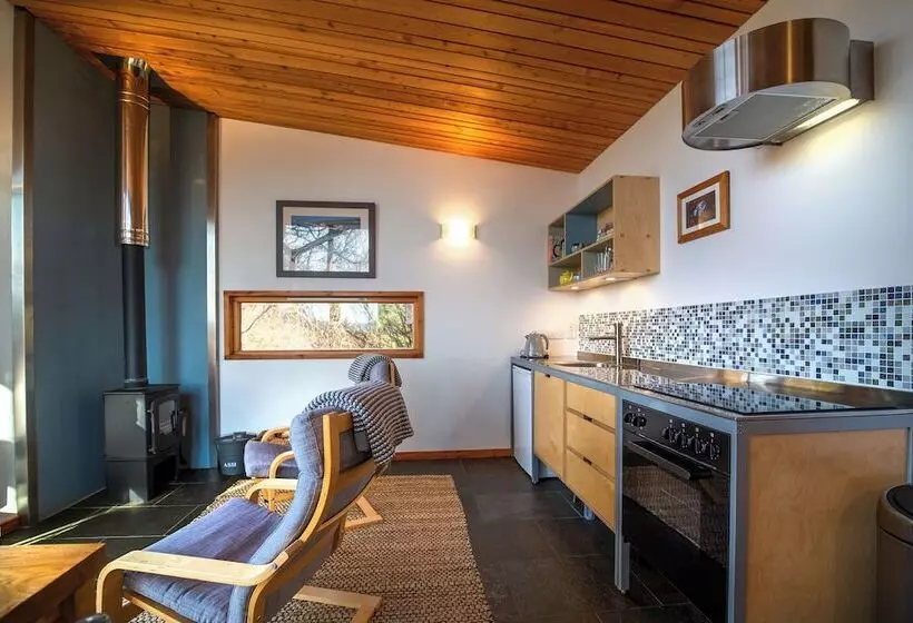 Hotelli Lazybed Accommodation