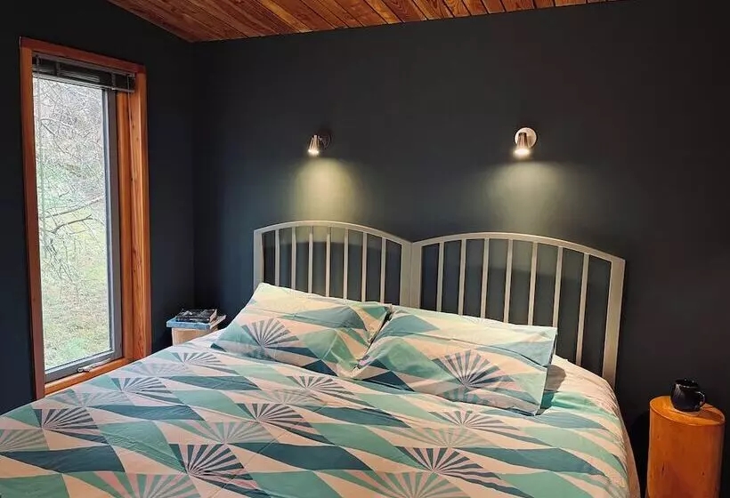 Hotelli Lazybed Accommodation