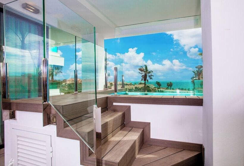 هتل Seaview Residence With Private Pool