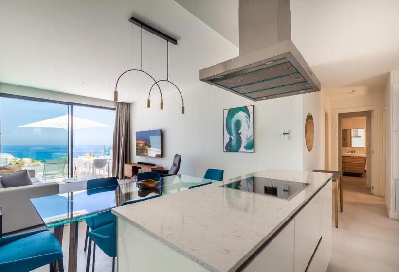 هتل Seaview Residence With Private Pool