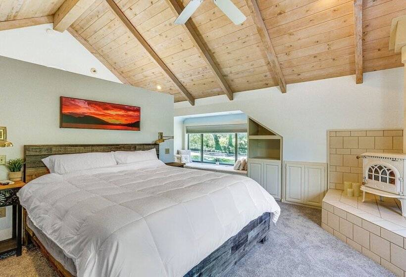 Idyllic Whitmore Retreat W/ On Site Pond!