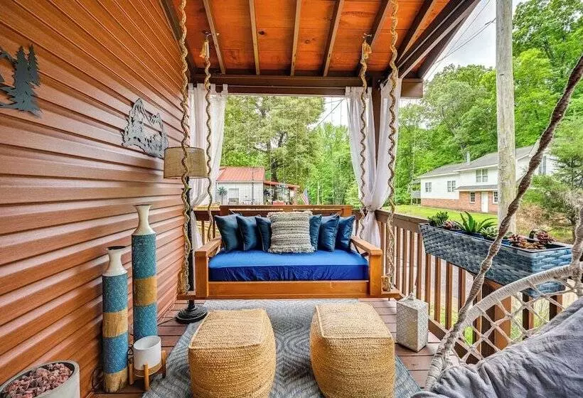 Murray Cabin W/ Hot Tub: Walk To Kentucky Lake!