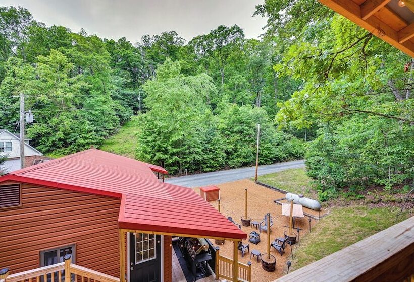 Murray Cabin W/ Hot Tub: Walk To Kentucky Lake!