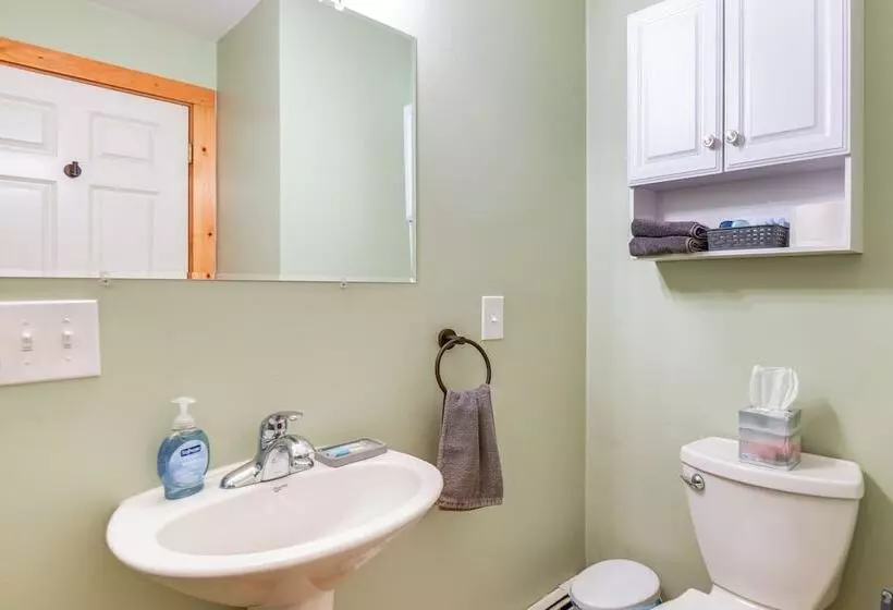 Peaceful Conway Home W/ Fire Pit & Grill