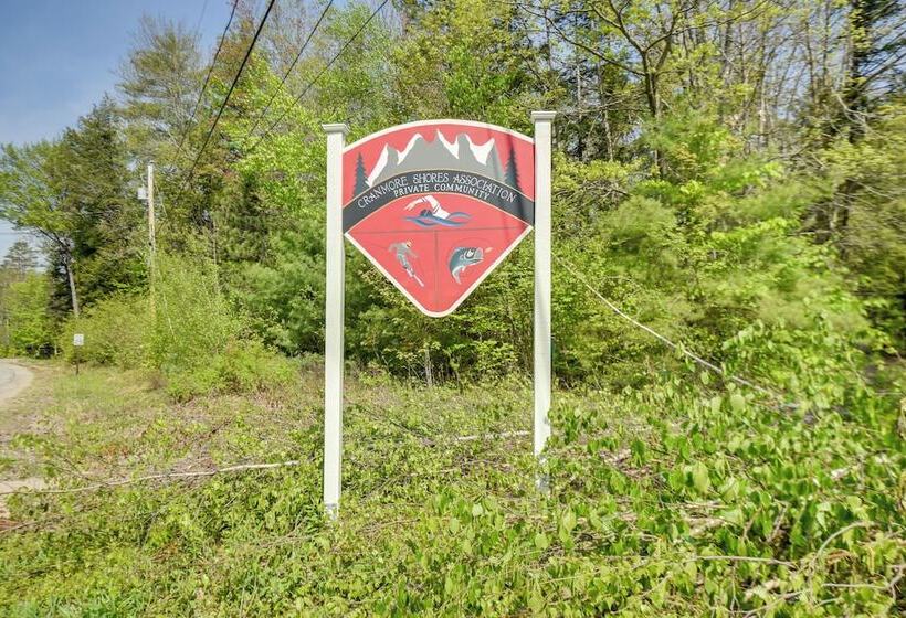 Peaceful Conway Home W/ Fire Pit & Grill