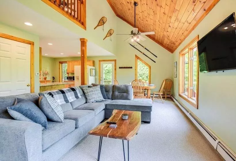 Peaceful Conway Home W/ Fire Pit & Grill