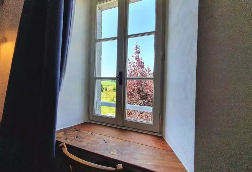 Majatalo La Maison Folia