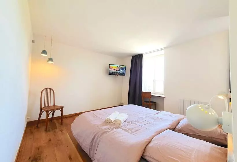 Majatalo La Maison Folia