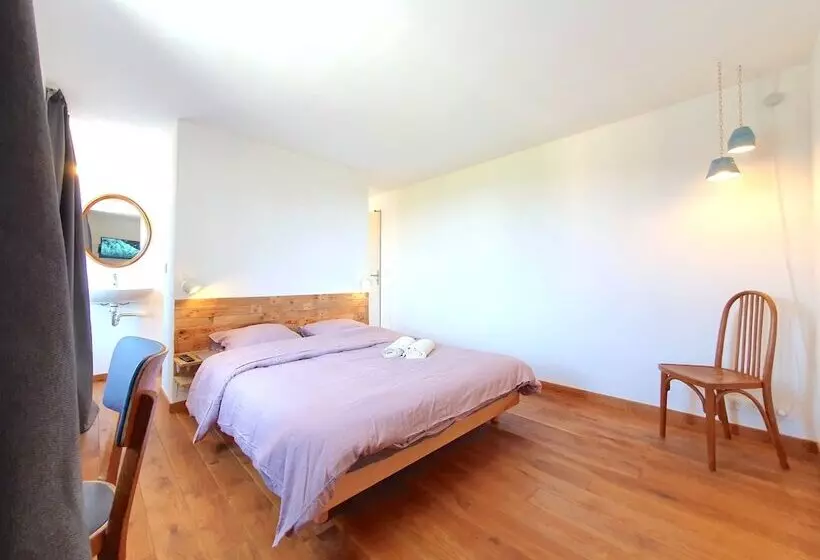 Majatalo La Maison Folia