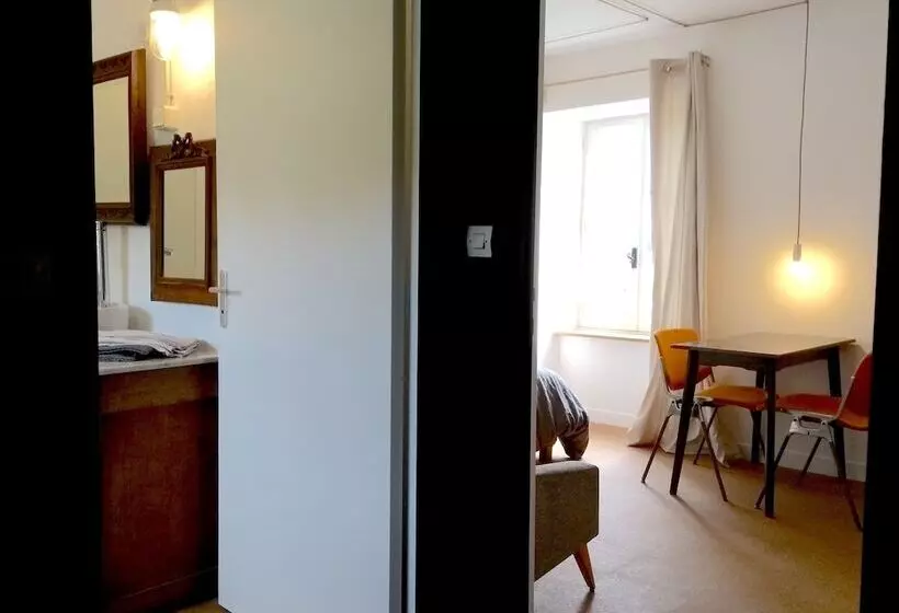 Majatalo La Maison Folia