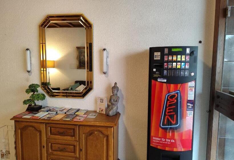 پانسیون Room In Guest Room 2 Room Apartment With Its Own Kitchen And Bathroom