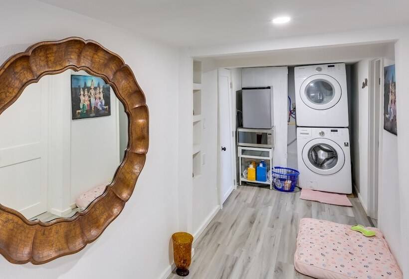 Pet Friendly California Abode W/ Fenced In Yard!