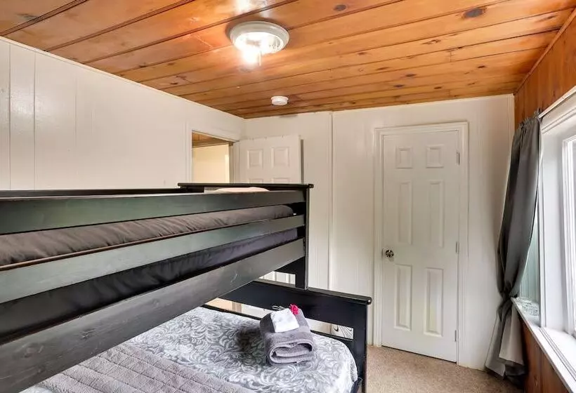 Pet Friendly California Abode W/ Fenced In Yard!