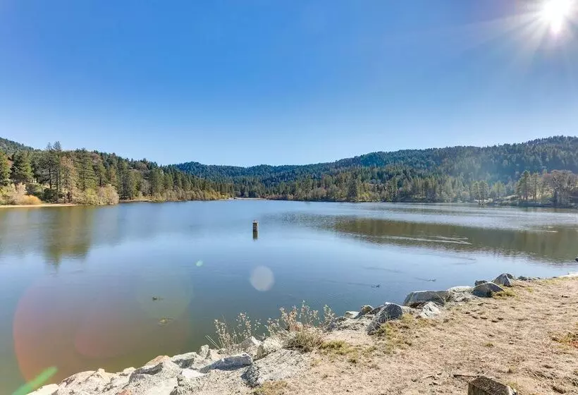 Pet Friendly California Abode W/ Fenced In Yard!