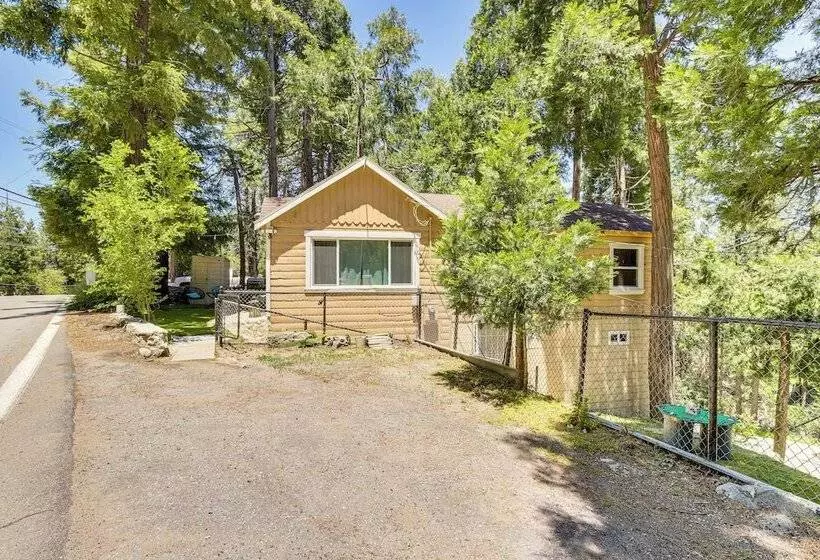 Pet Friendly California Abode W/ Fenced In Yard!