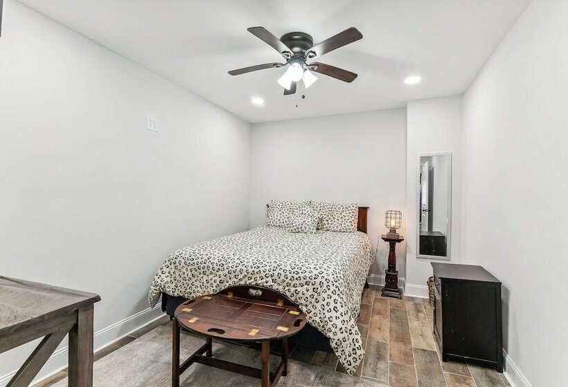 Port Sulphur Retreat W/ 2 Balconies & Bayou Access