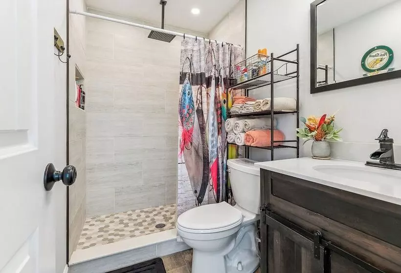 Port Sulphur Retreat W/ 2 Balconies & Bayou Access