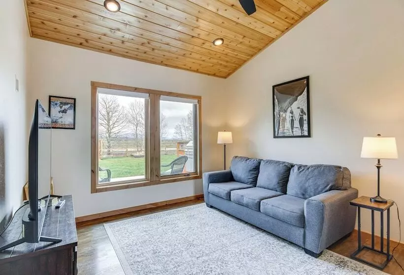 Red Lodge Home W/ Outdoor Kitchen & Fire Table!