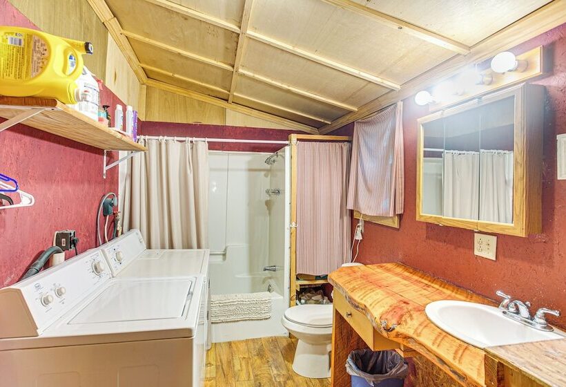 Reidsville Riverfront Cabin W/ Deck & Bbq Grill!