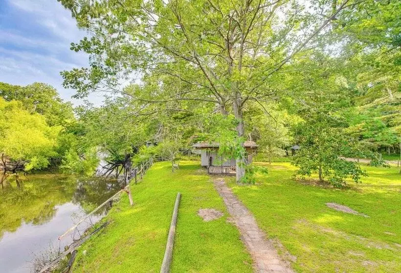 Reidsville Riverfront Cabin W/ Deck & Bbq Grill!