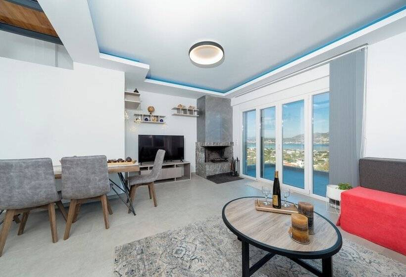 住所  Orama House By A&d Properties