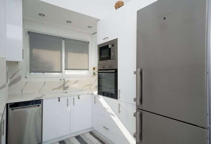 住所  Orama House By A&d Properties