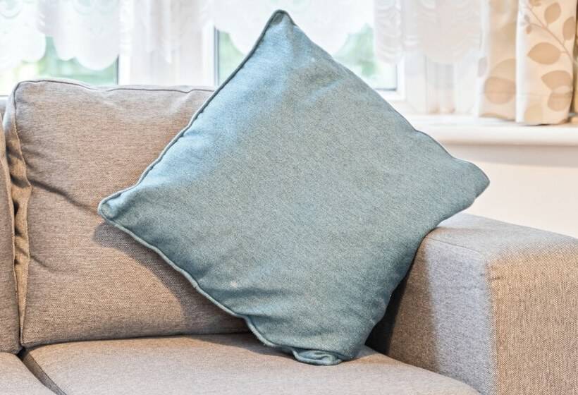 اقامتگاه Spacious 3 Bed House In Birmingham