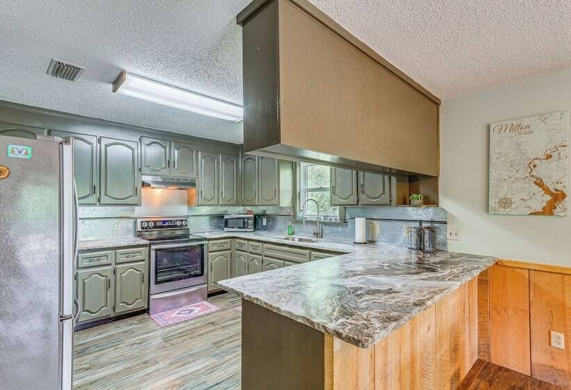 Riverfront Milton Cabin W/ Boat Ramp & Dock!