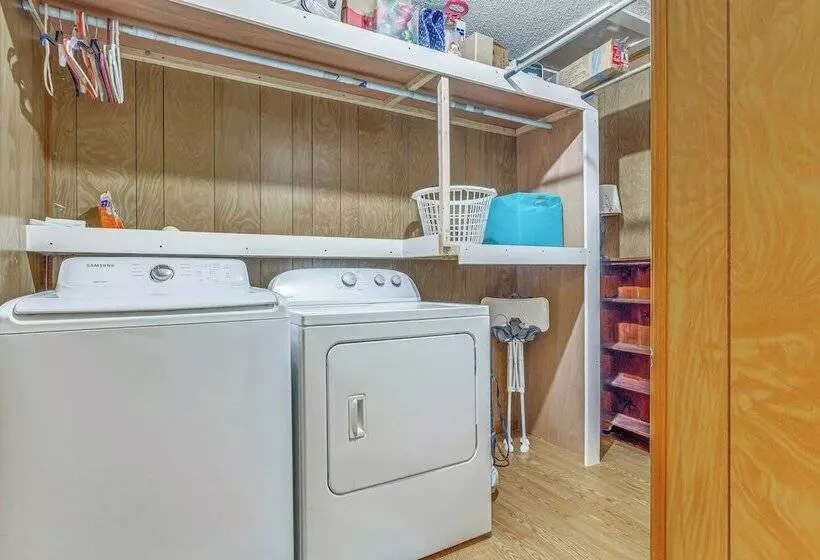 Riverfront Milton Cabin W/ Boat Ramp & Dock!