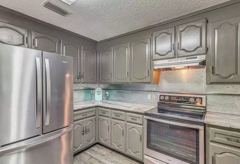 Riverfront Milton Cabin W/ Boat Ramp & Dock!