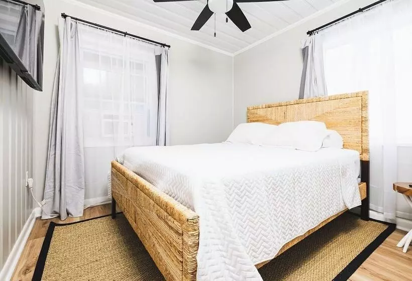 Seabirds Motel At Kure Beach