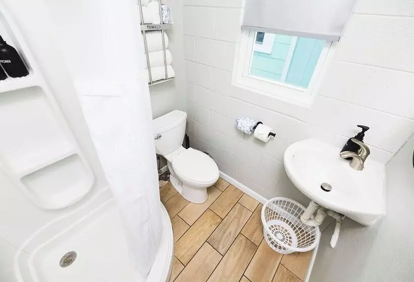 Seabirds Motel At Kure Beach