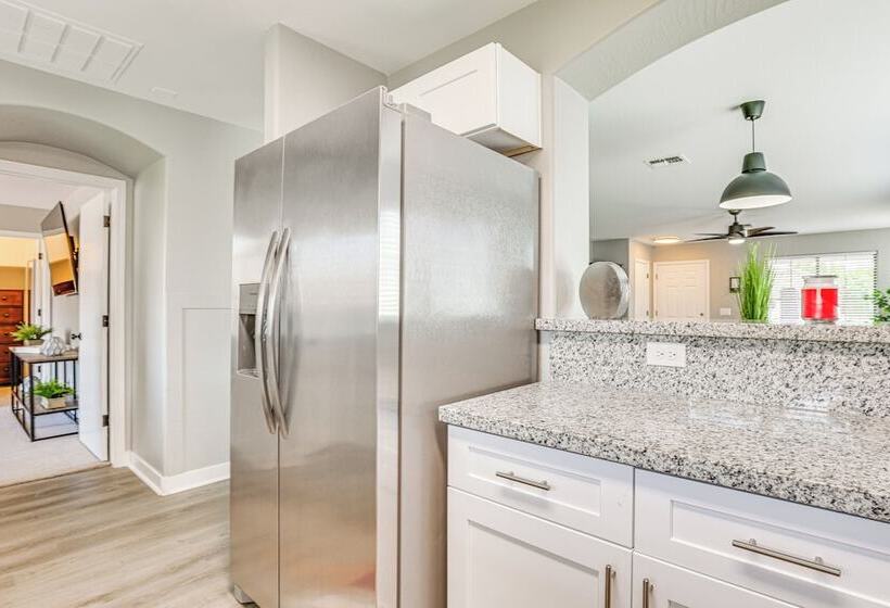 Surprise Home W/ Fenced Yard: Near Spring Training