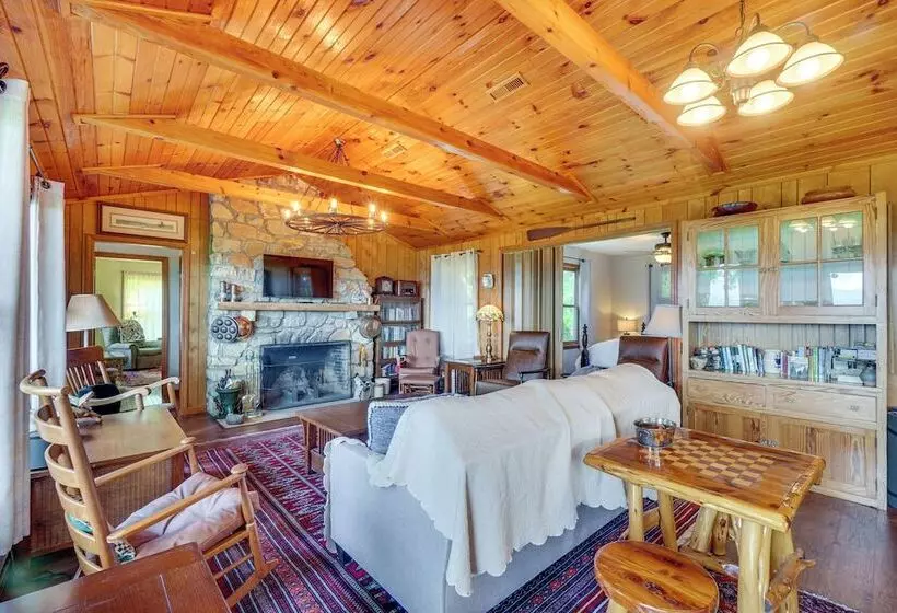 Tallassee Family Home W/ Stunning Smoky Mtn Views