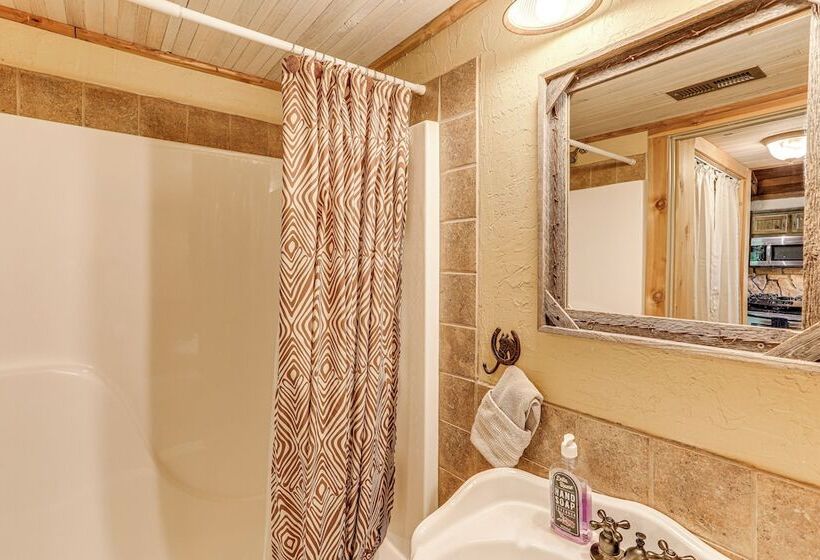 Tumbling Shoals Cabin < 1 Mi To Beaches & Boating!