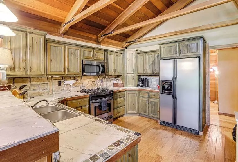 Tumbling Shoals Cabin < 1 Mi To Beaches & Boating!