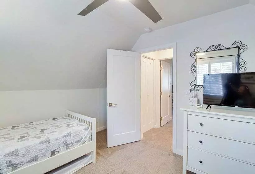 Updated Pinetop Home: 5 Mi To Woodland Lake Park!