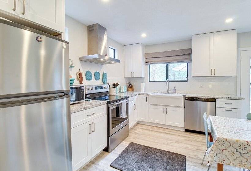 Updated Pinetop Home: 5 Mi To Woodland Lake Park!