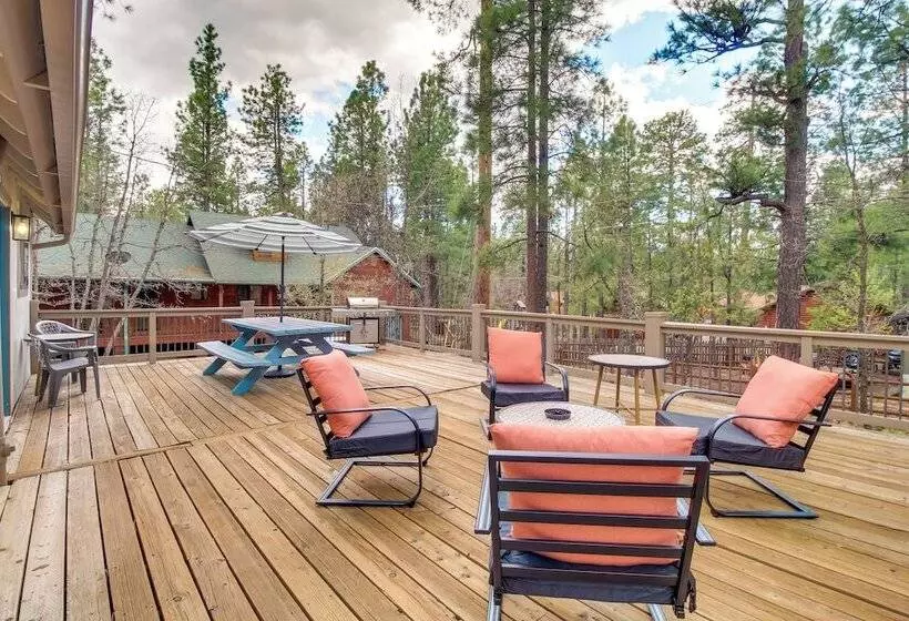 Updated Pinetop Home: 5 Mi To Woodland Lake Park!