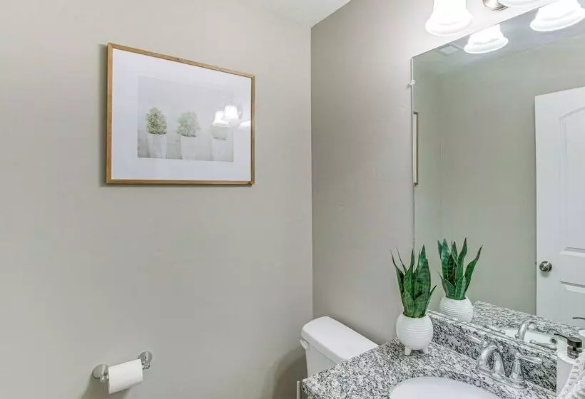 Utah Retreat W/ Patio, Gas Grill & Mountain Views!