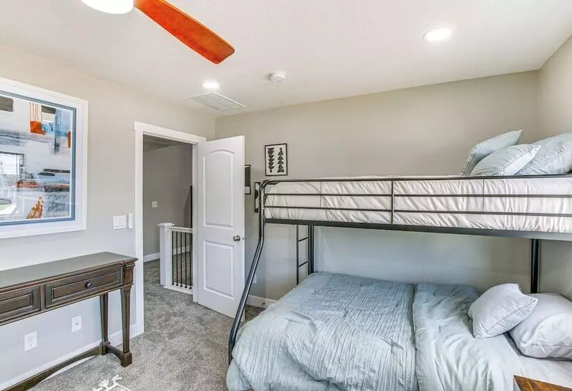 Utah Retreat W/ Patio, Gas Grill & Mountain Views!