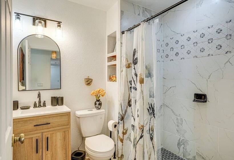 Waterfront Home On Crooked Lake W/ Game Room!